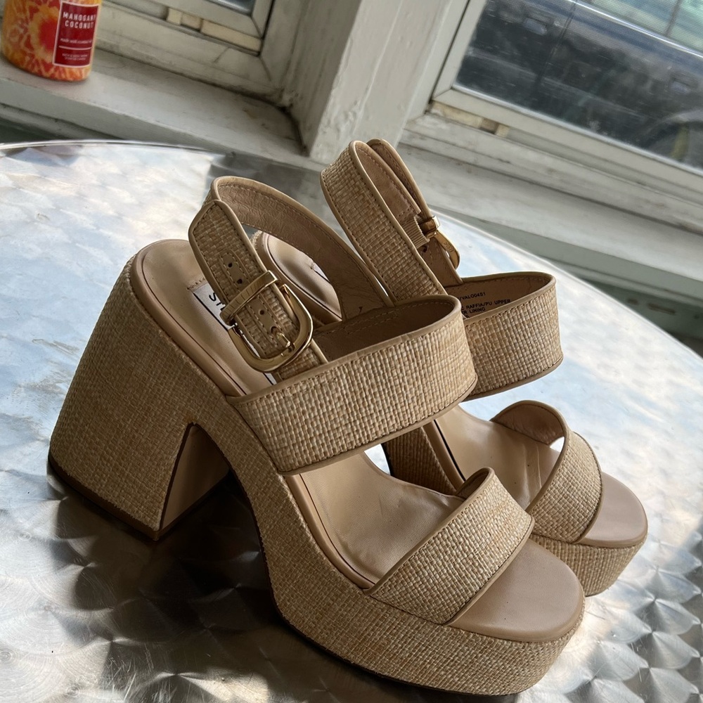 Steve Madden Stylish Tan Valory Platform Sandals — 9.5 Natural Raffia